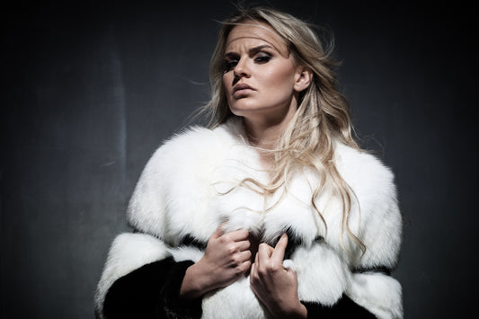 Mob Wife Ästhetik Modetrend