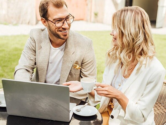 Die Trends im Herbst 2020: die besten Outfits für das Büro