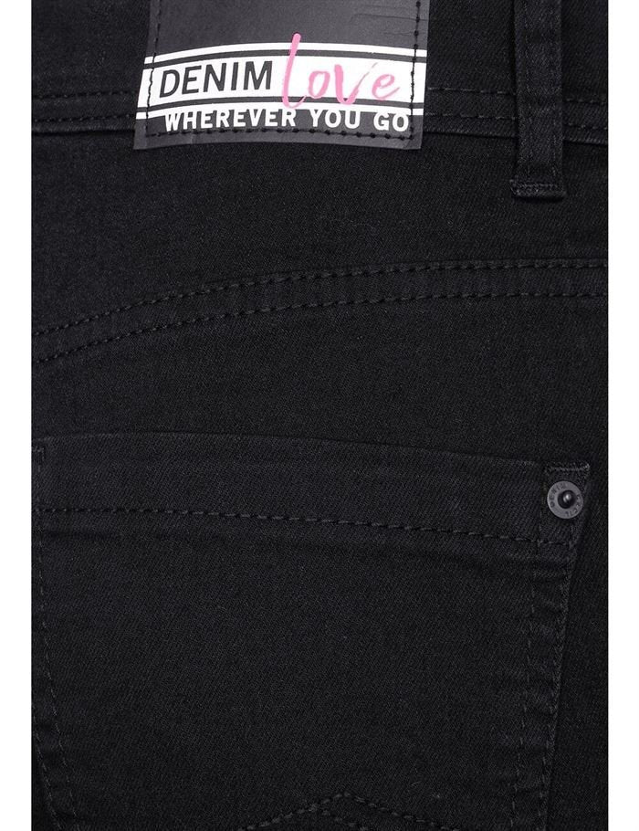 26/32