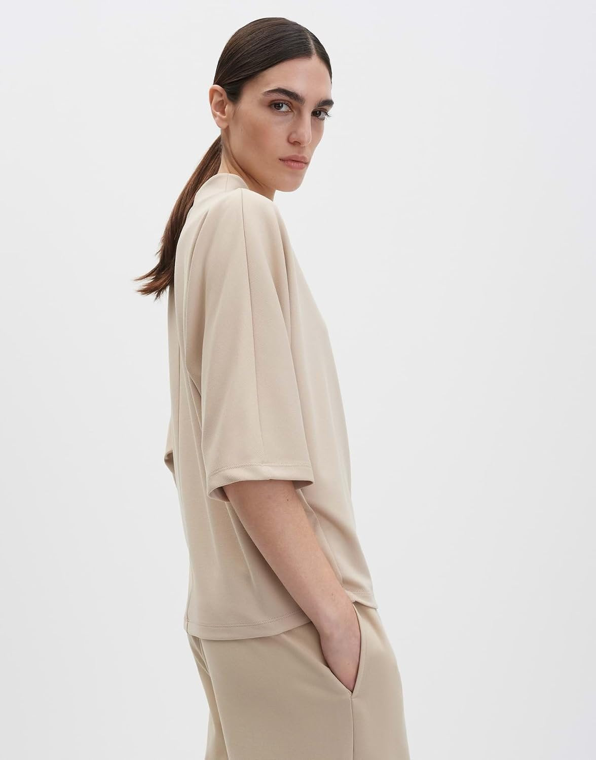 36_beige