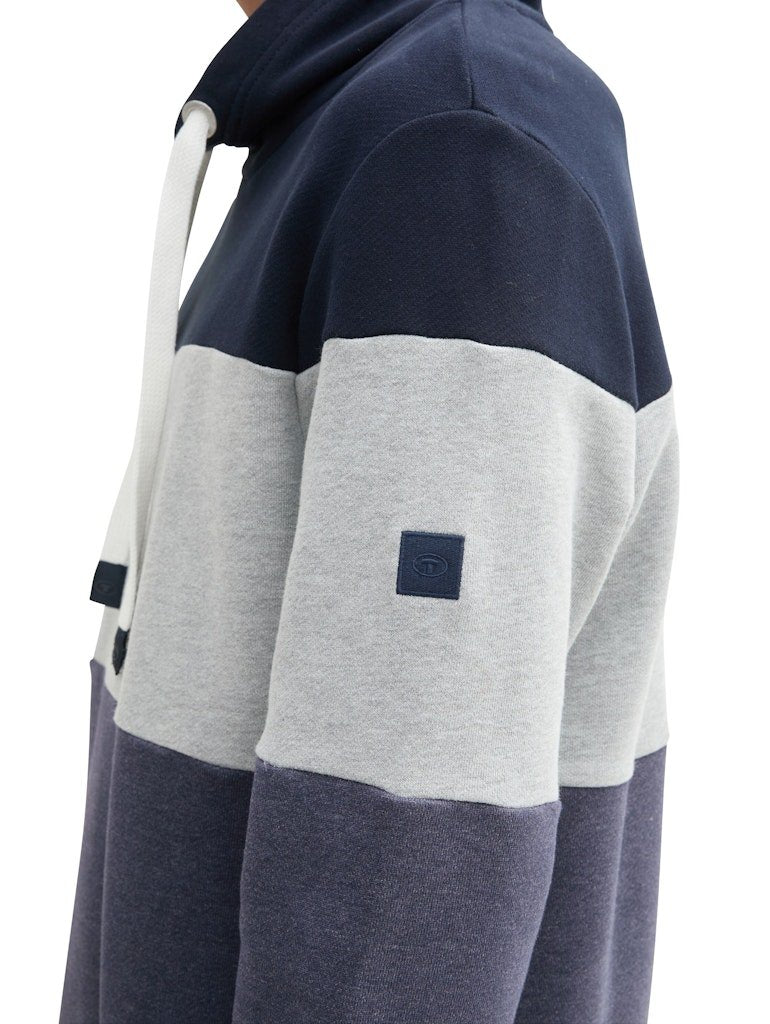 M_uni