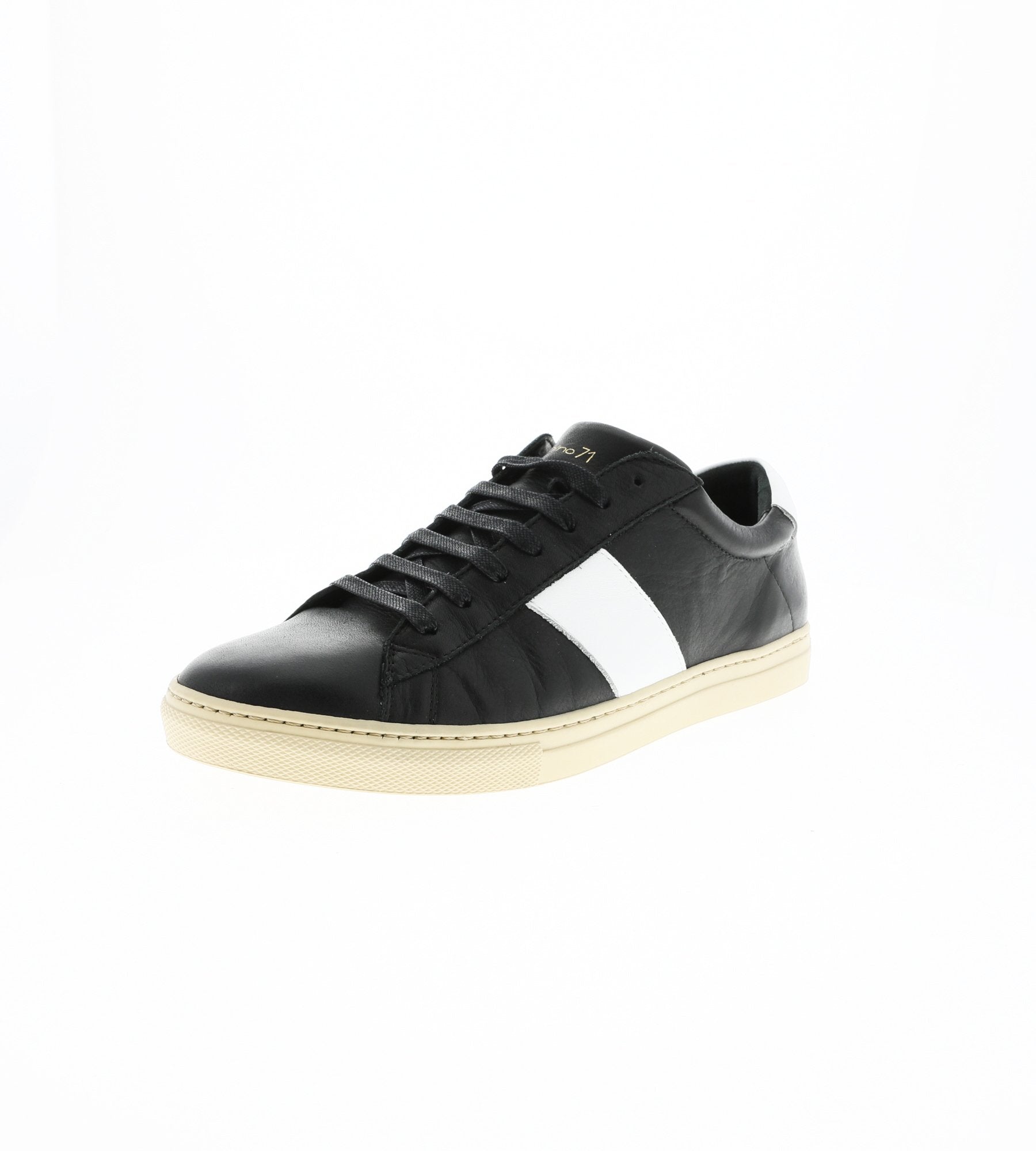 47_schwarz