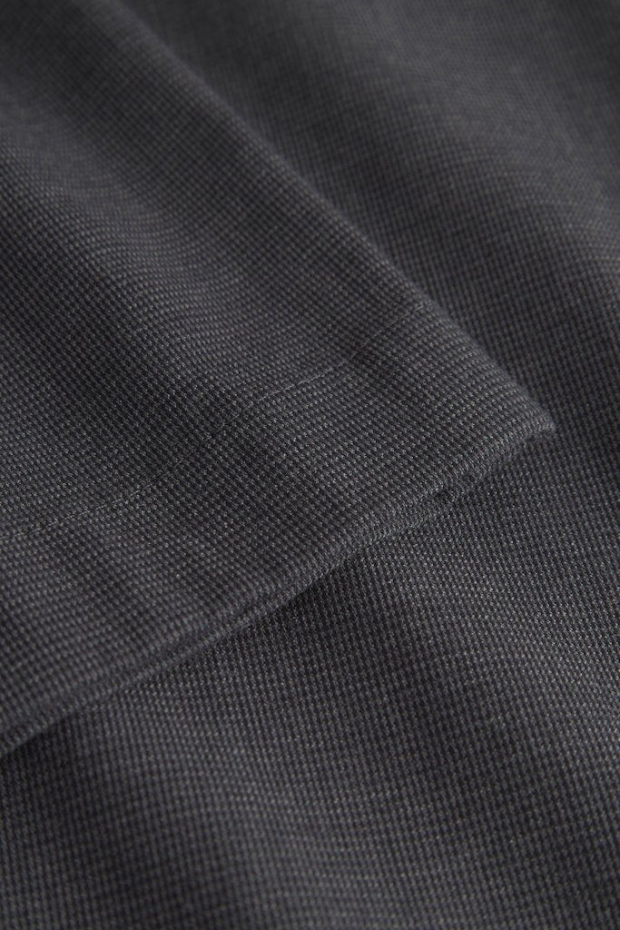 34/34_schwarz