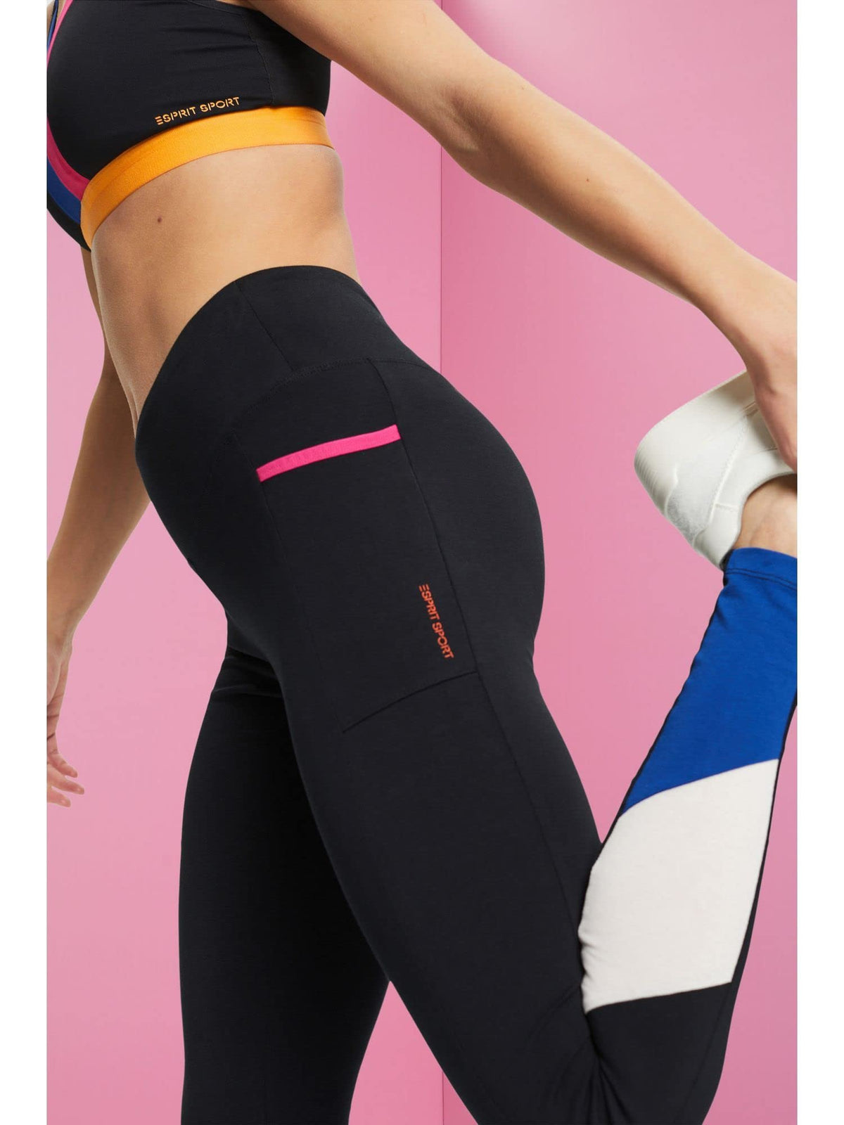 XS