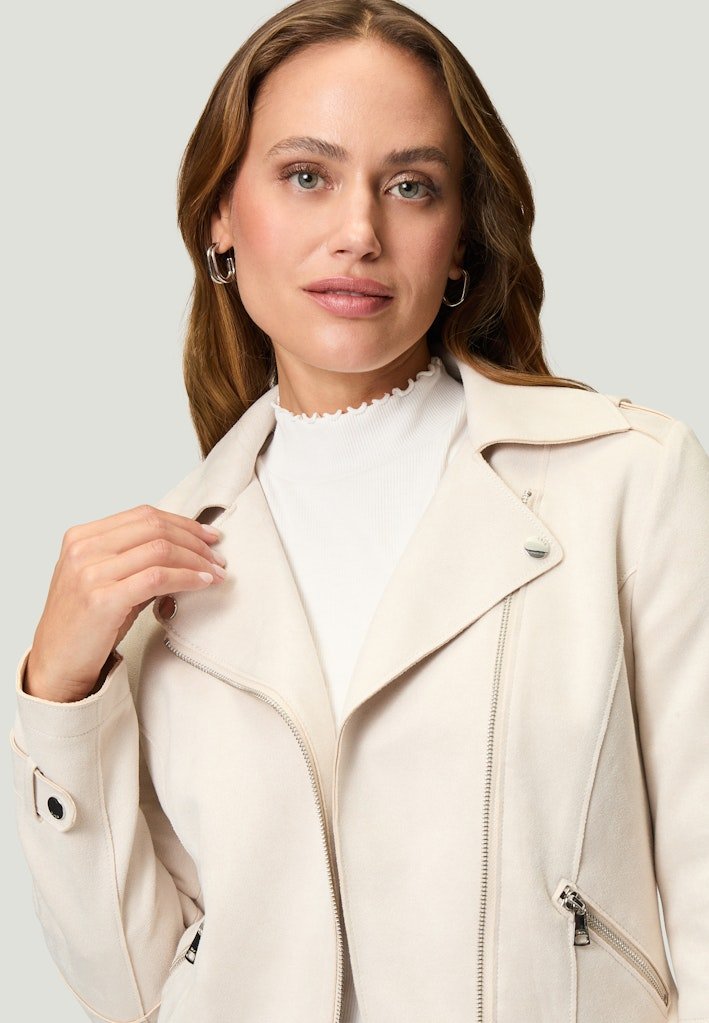 42_beige