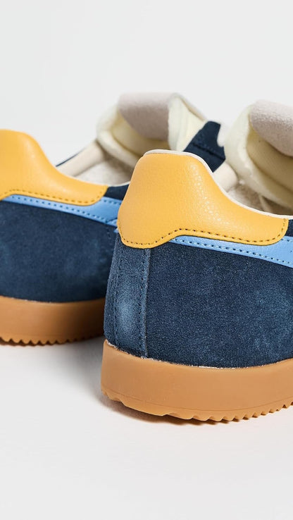 38_schwarz